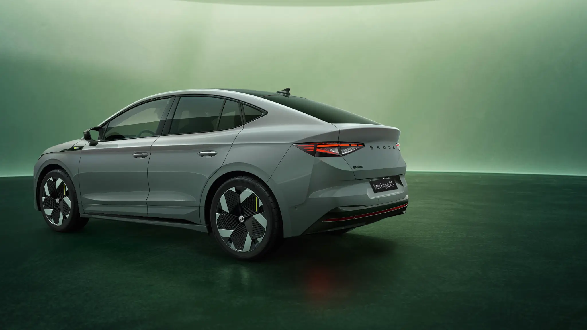 Skoda Enyaq Coupe RS traseira 3/4