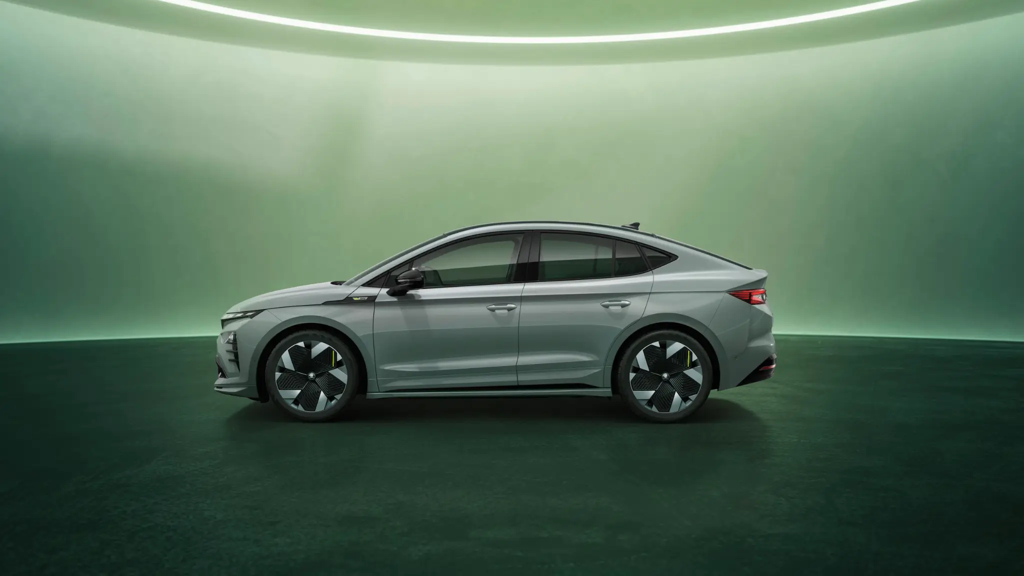 Skoda Enyaq Coupe RS perfil