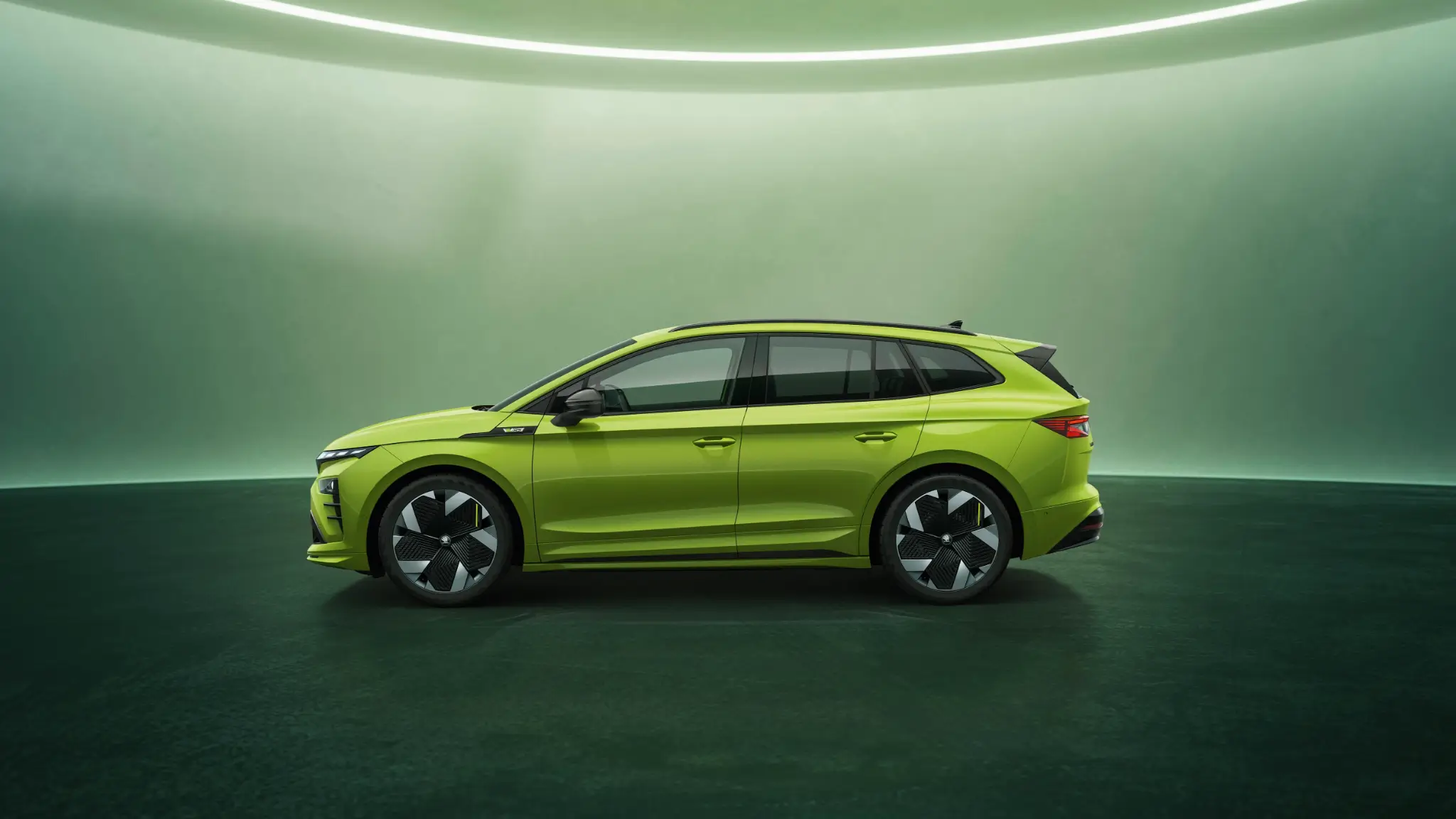 Skoda Enyaq RS perfil