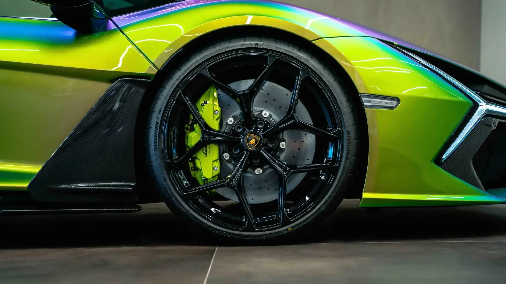 Lamborghini Revuelto pinças dos travões