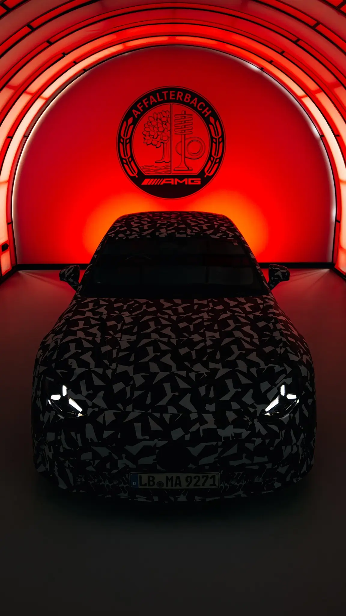 Mercedes-AMG teaser 2025 - frente