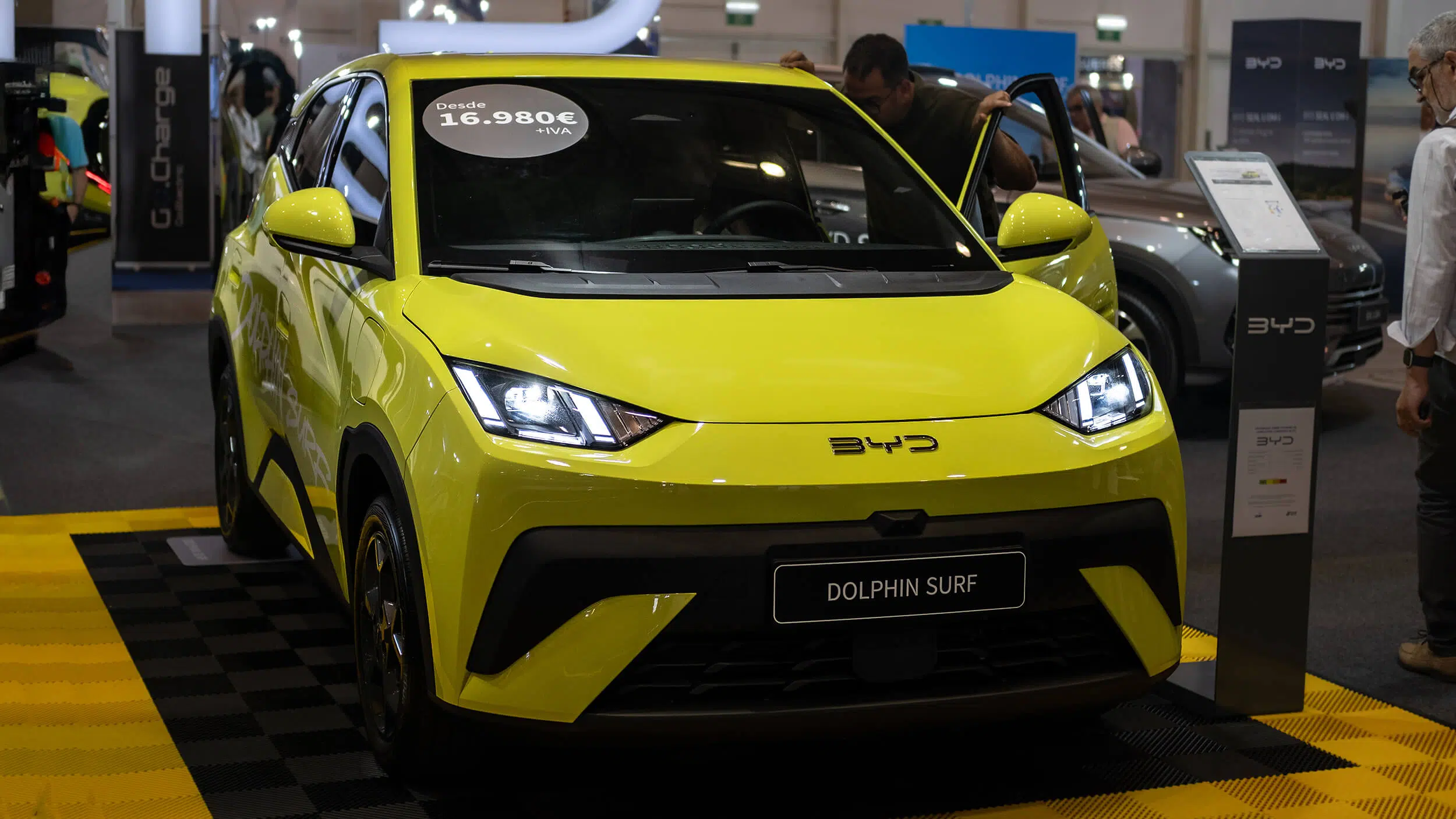 BYD Dolphin Surf no ECAR Show