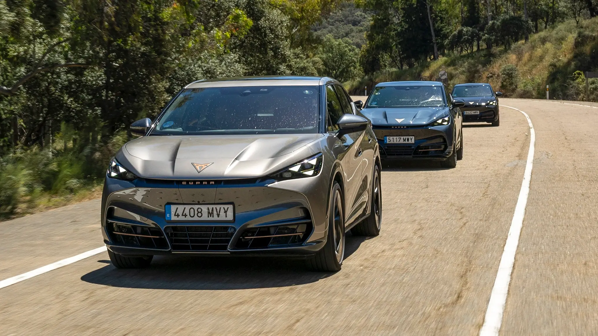 Cupra Tavascan Lisboa-Madrid - tripla de frente em estrada