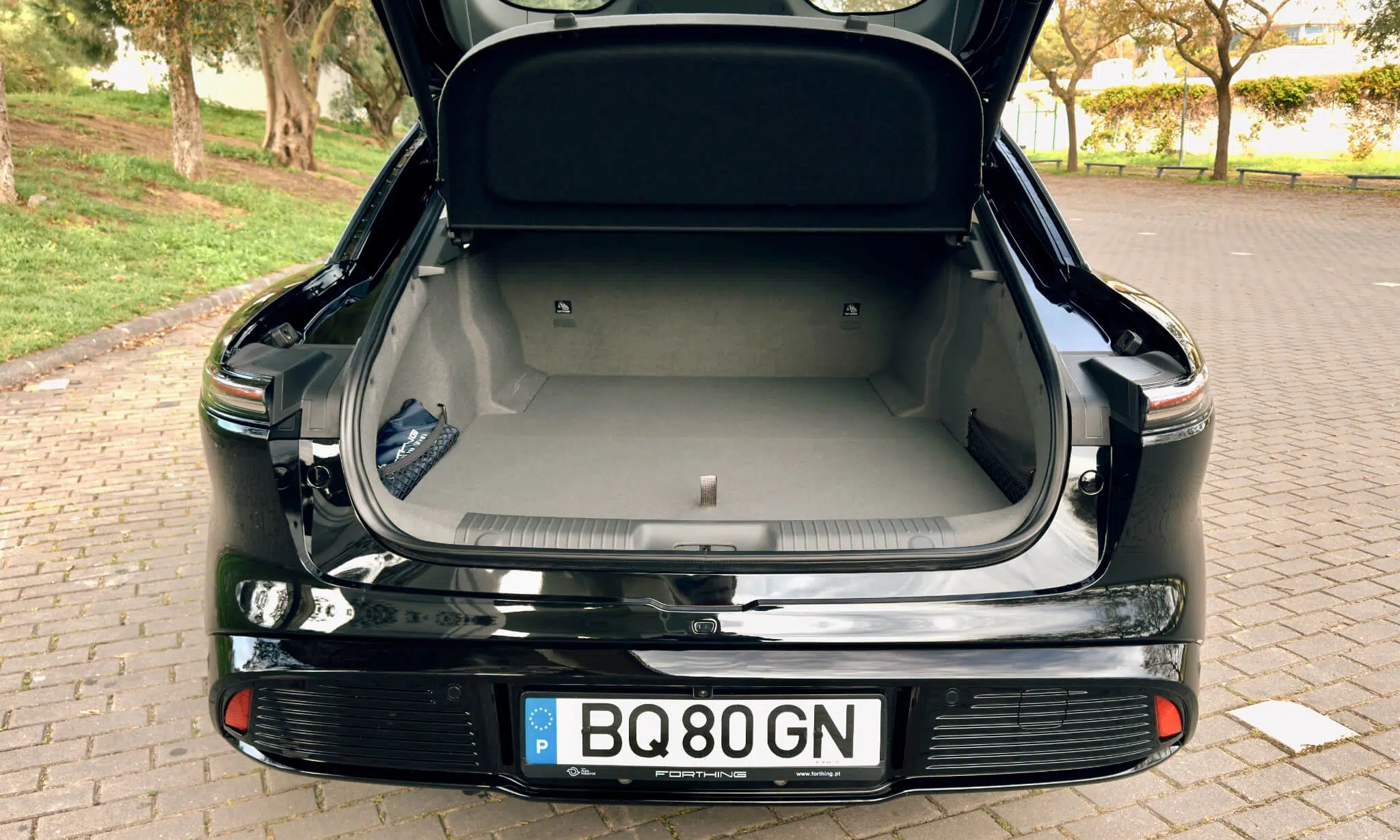 Forthing S7 EV bagageira
