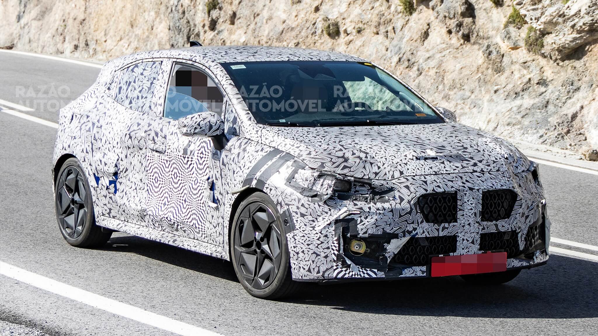 Protótipo do Renault Clio — frente 3/4