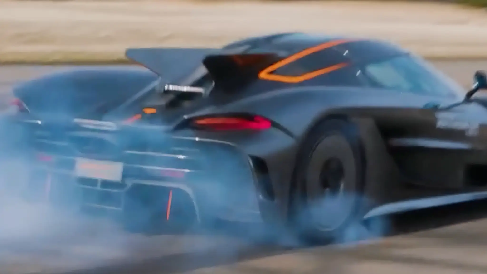 Arranque do Koenigsegg Jesko Absolut