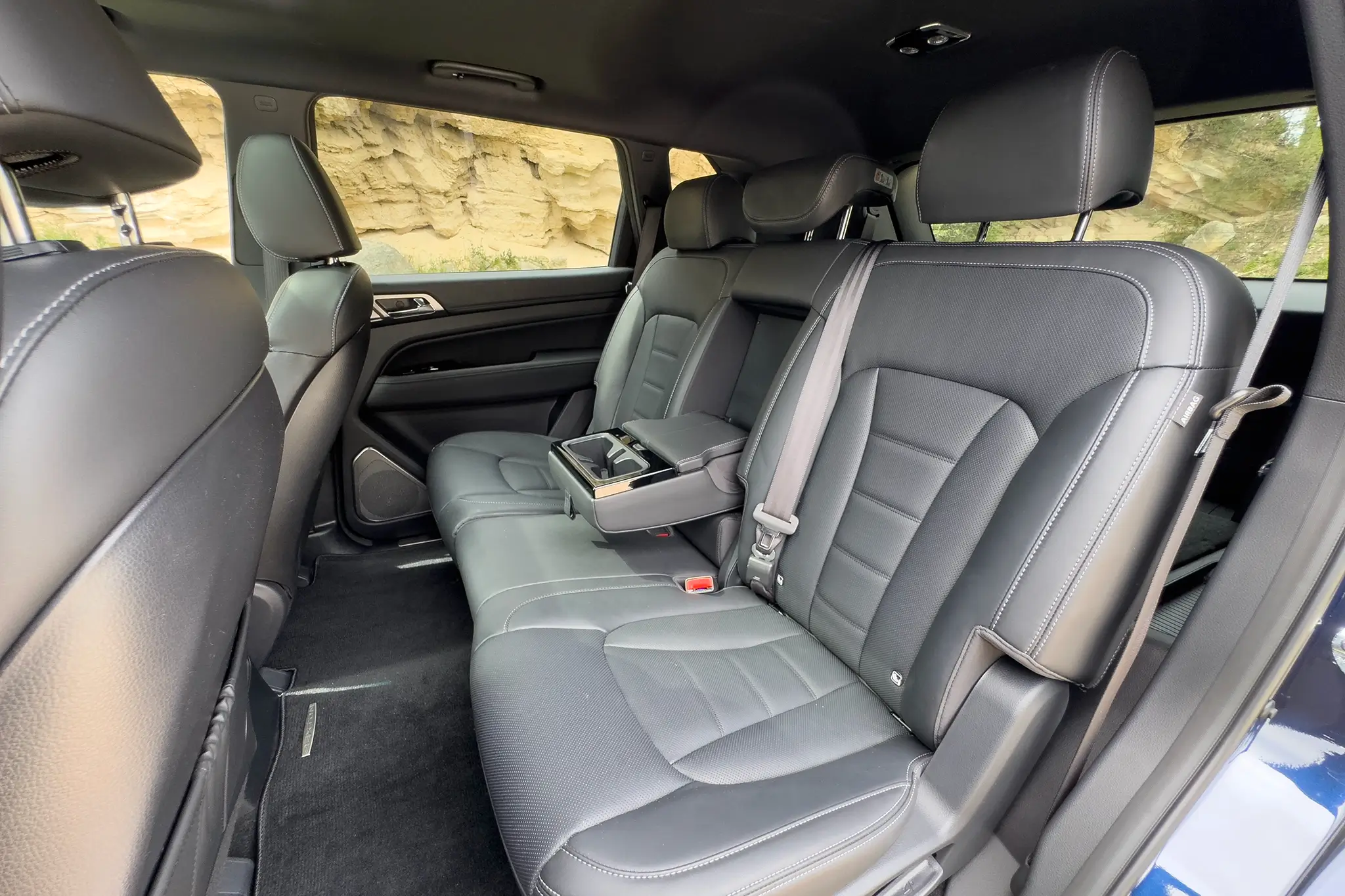 KGM Rexton - assentos traseiros