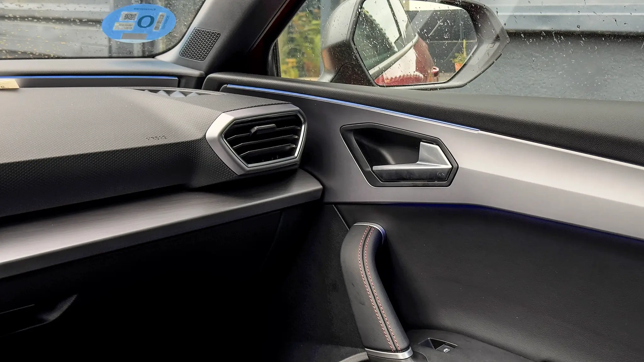 Seat Leon Sportstourer e-Hybrid - materiais do interior