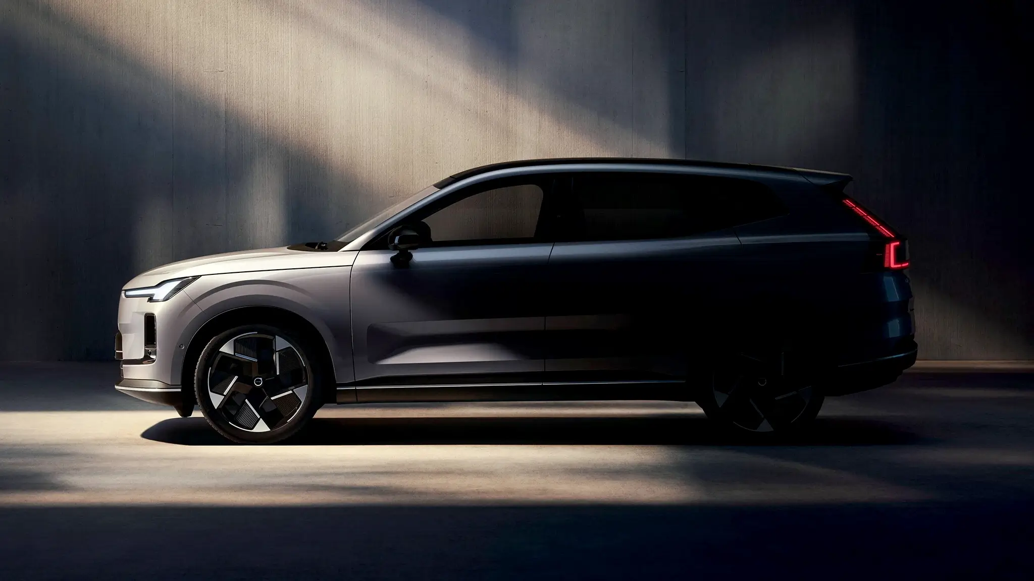 Volvo XC70 2025 - lateral
