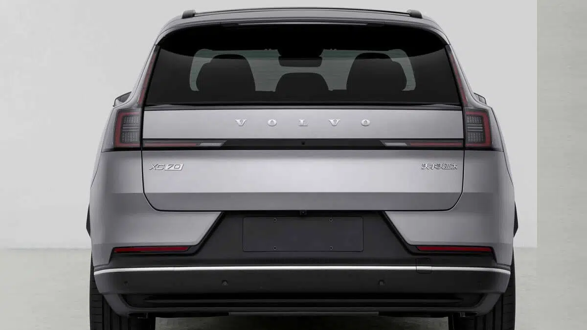 Volvo XC70 traseira