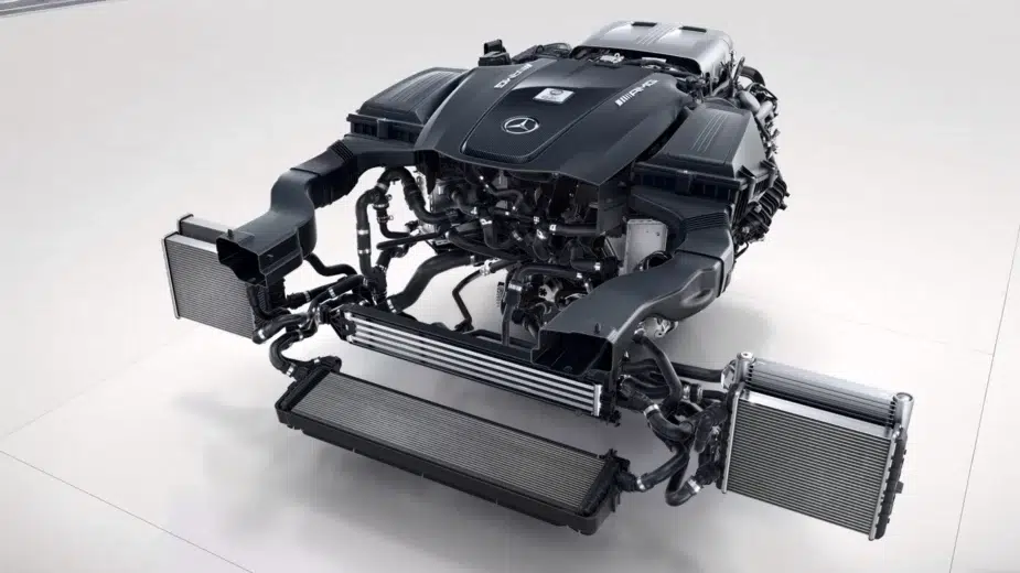 Motor v8 mercedes-amg