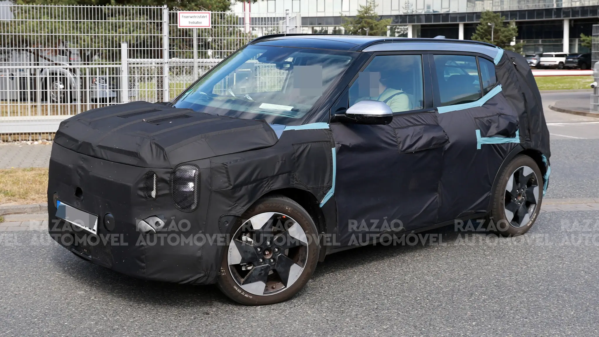 EV2. Voltámos a “apanhar” o elétrico mais barato da Kia