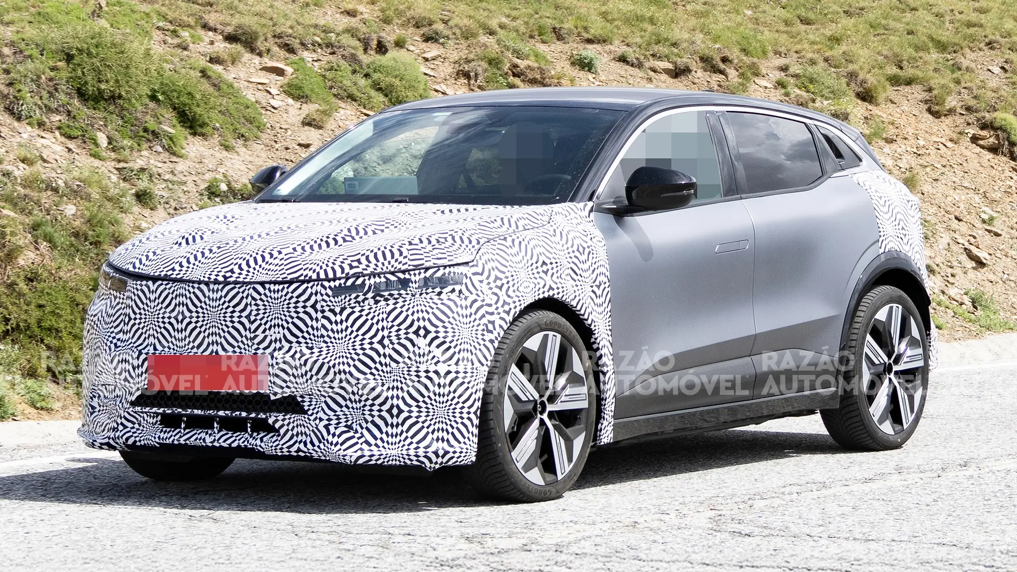 Renault Mégane E-Tech esconde dois grandes segredos