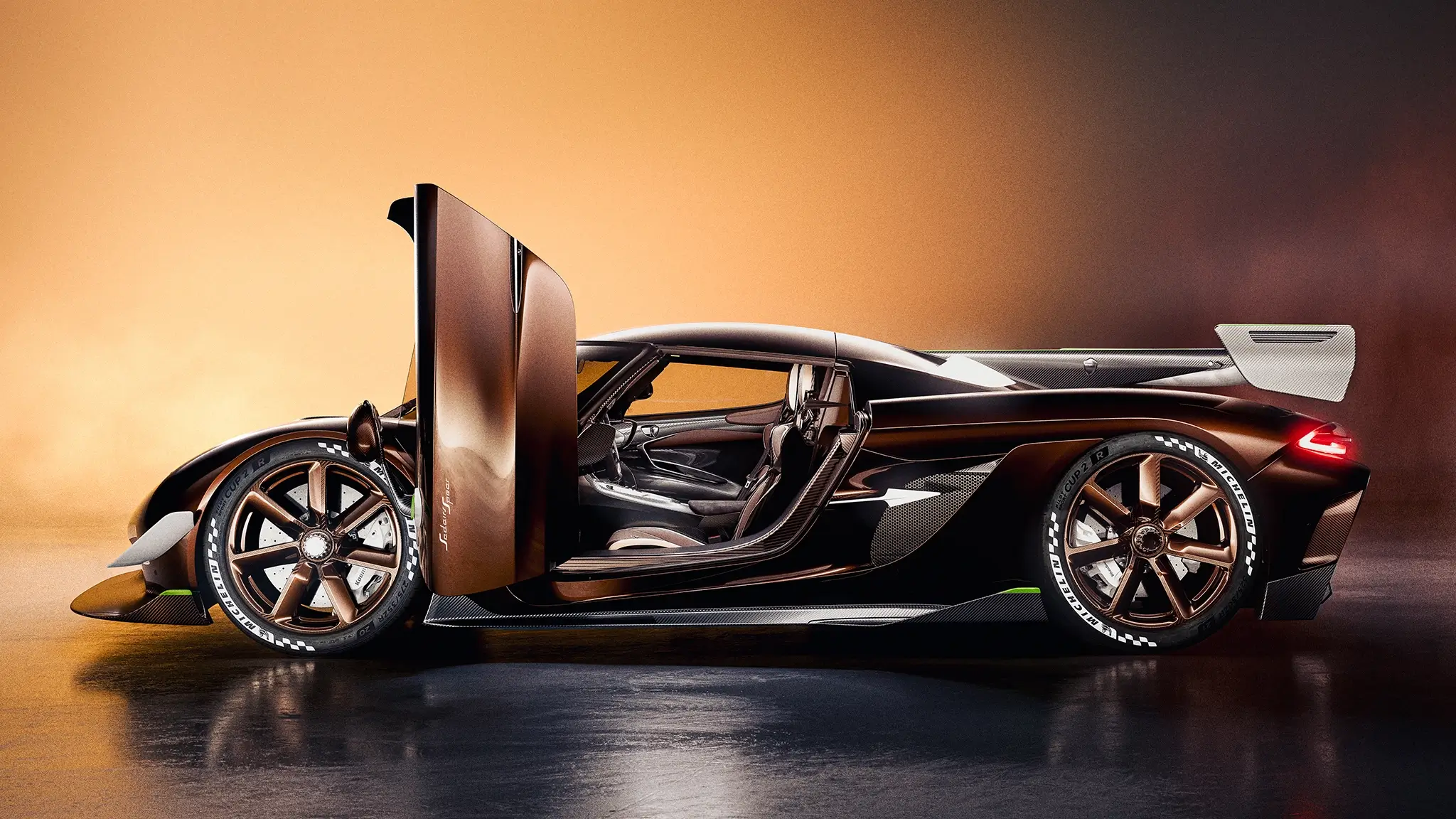 Koenigsegg Jesko Sadair's Spear - vista lateral