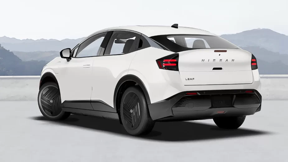 Nissan Leaf 2026 base - traseira