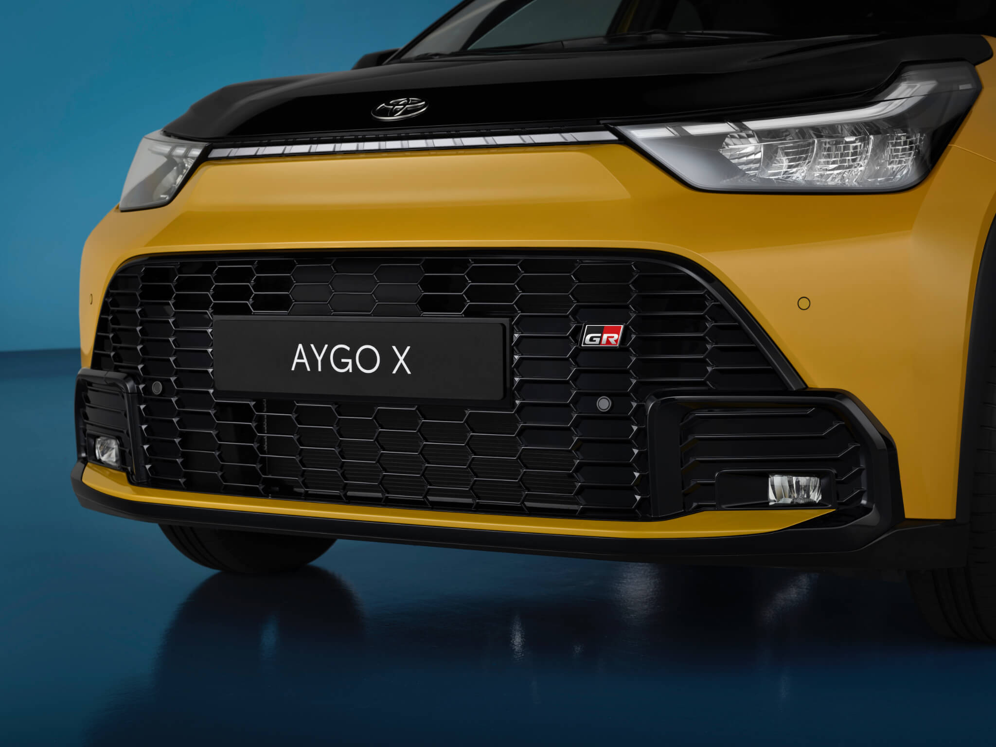 Toyota Aygo X 2026 frente