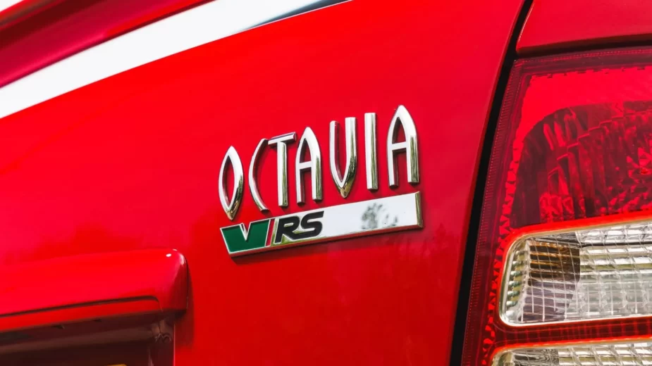 emblema Octavia vRS