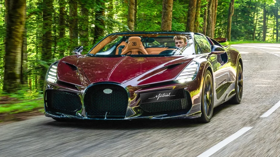 Bugatti W16 Mistral - frente