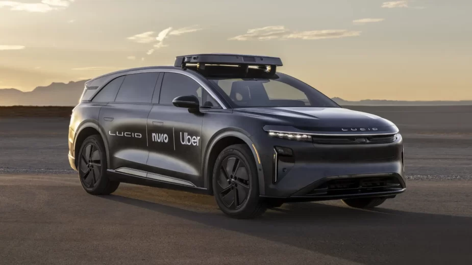 Lucid gravity com condução autónoma da Nuro, para utilização da Uber