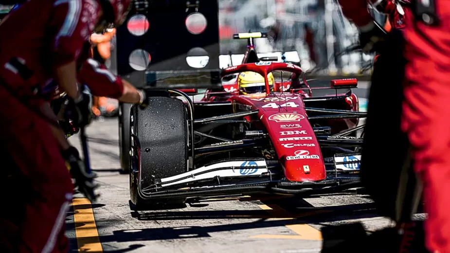 F1 Hamilton Ferrari