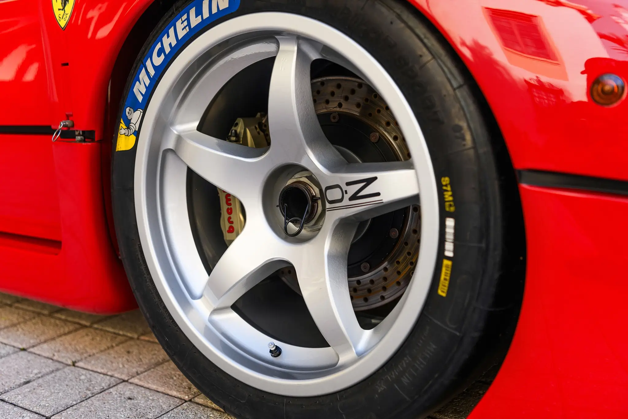 Ferrari F40 LM by Michelotto - jante da OZ