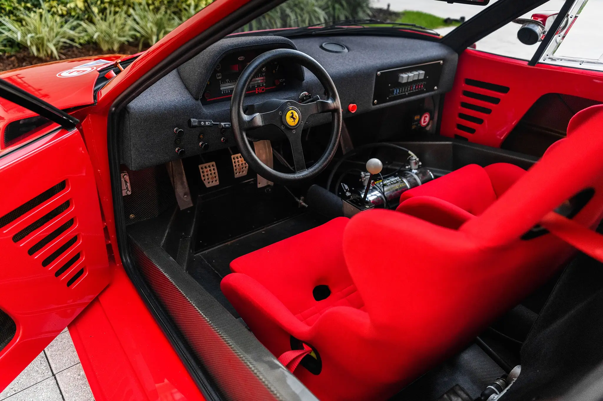 Ferrari F40 LM by Michelotto - interior