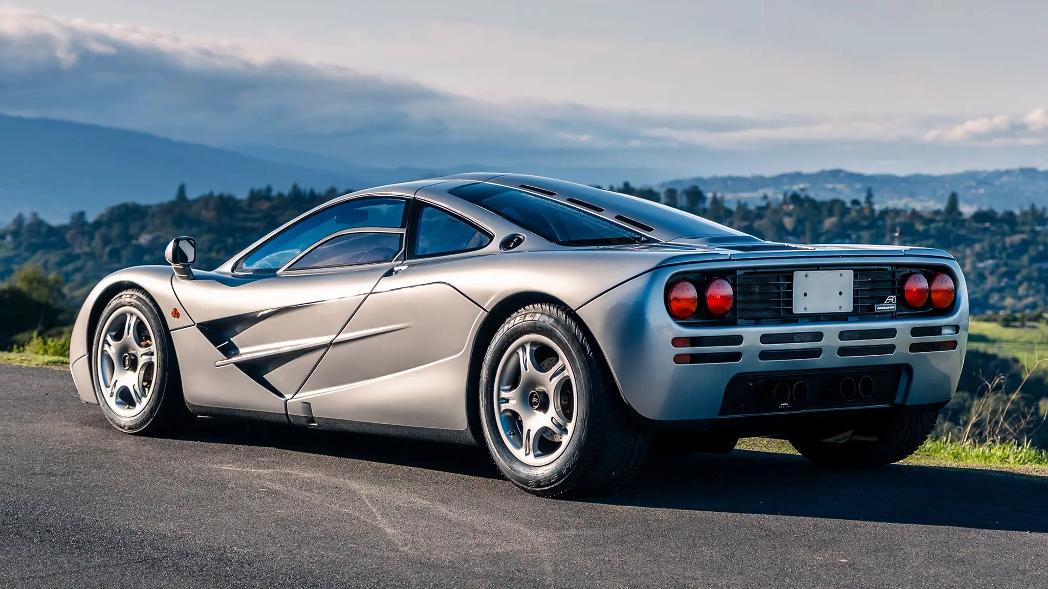 McLaren F1 #62 - 3/4 de traseira