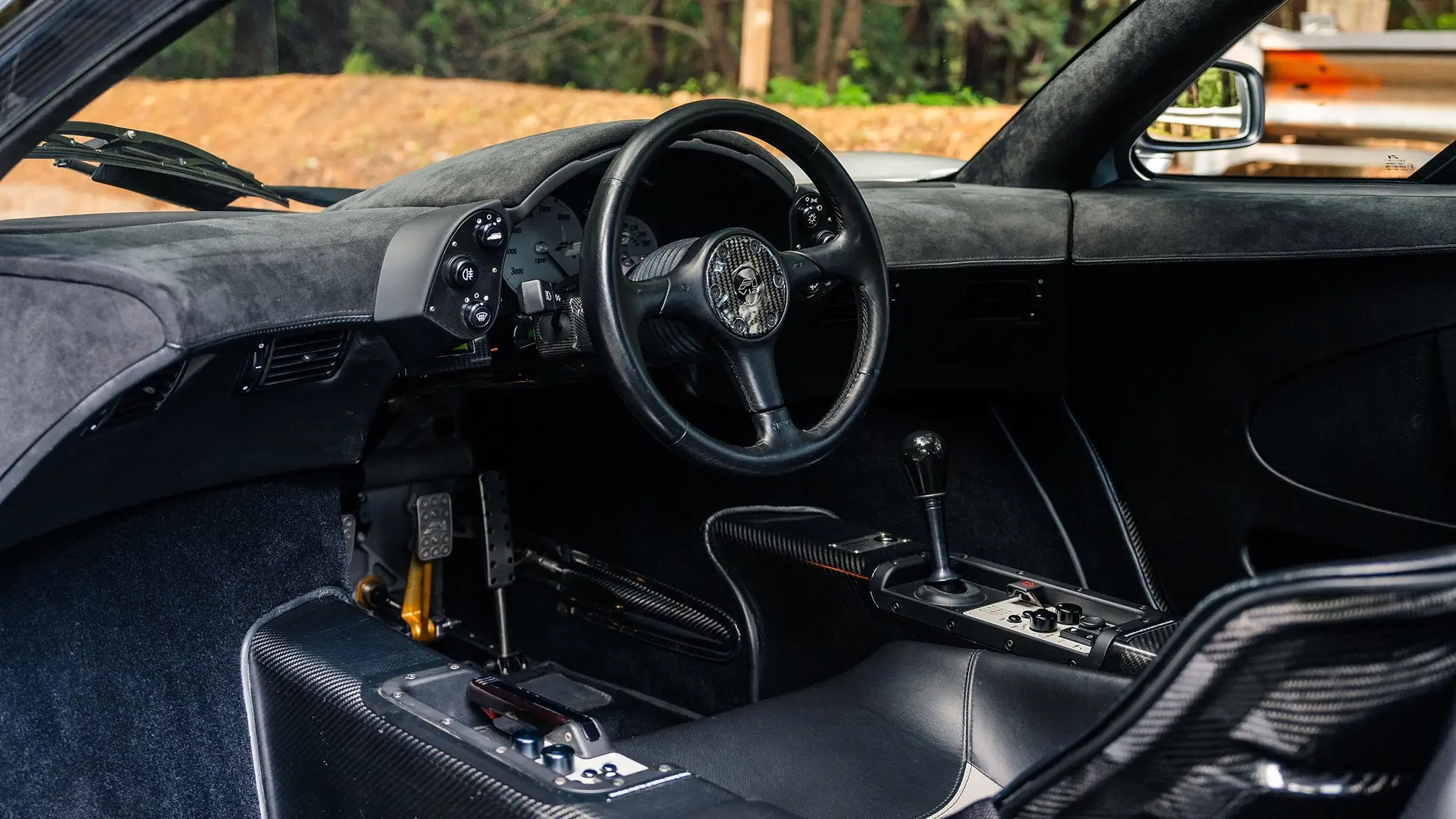 McLaren F1 #62 - interior