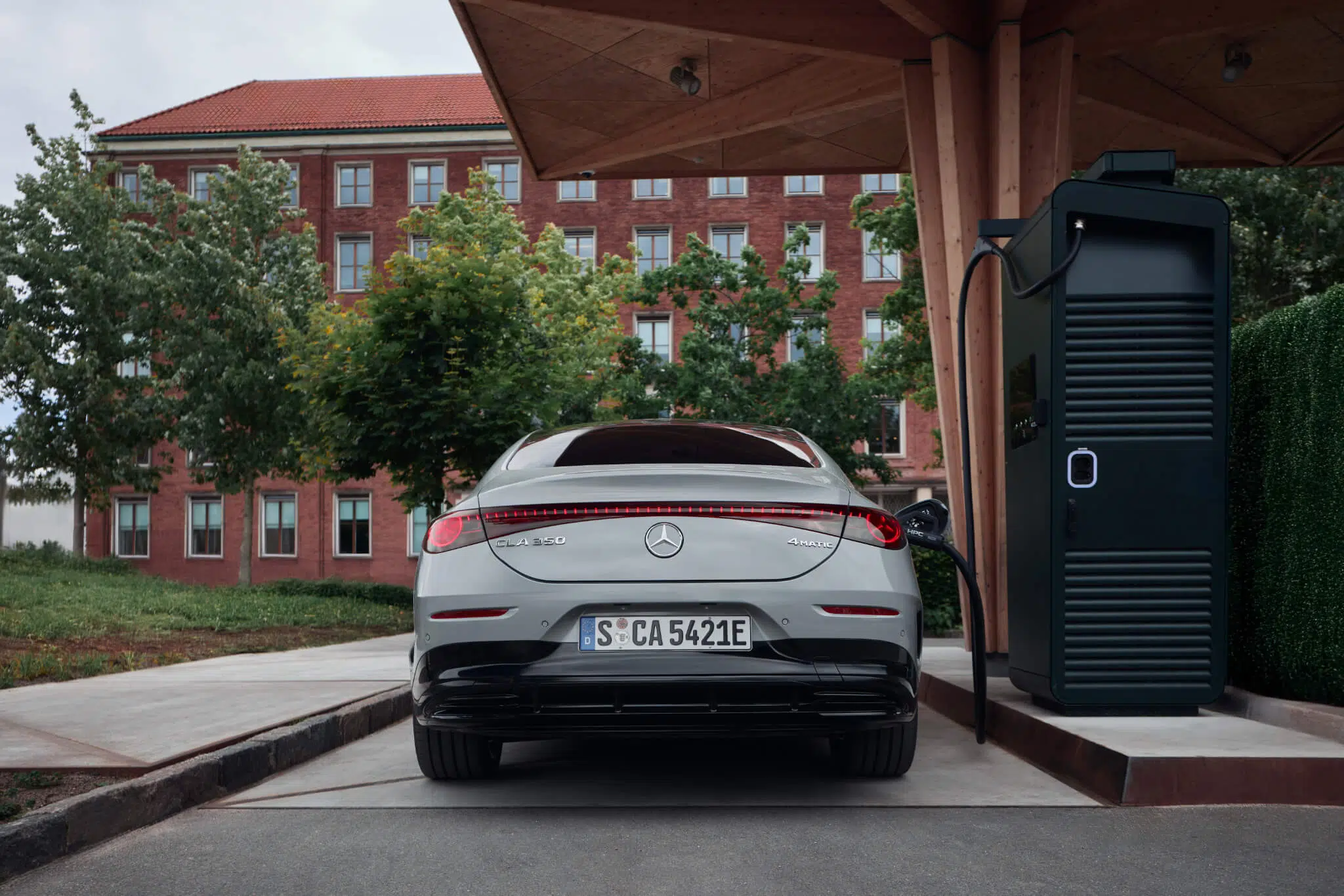 Mercedes CLA 350 4MATIC velocidade carregamento