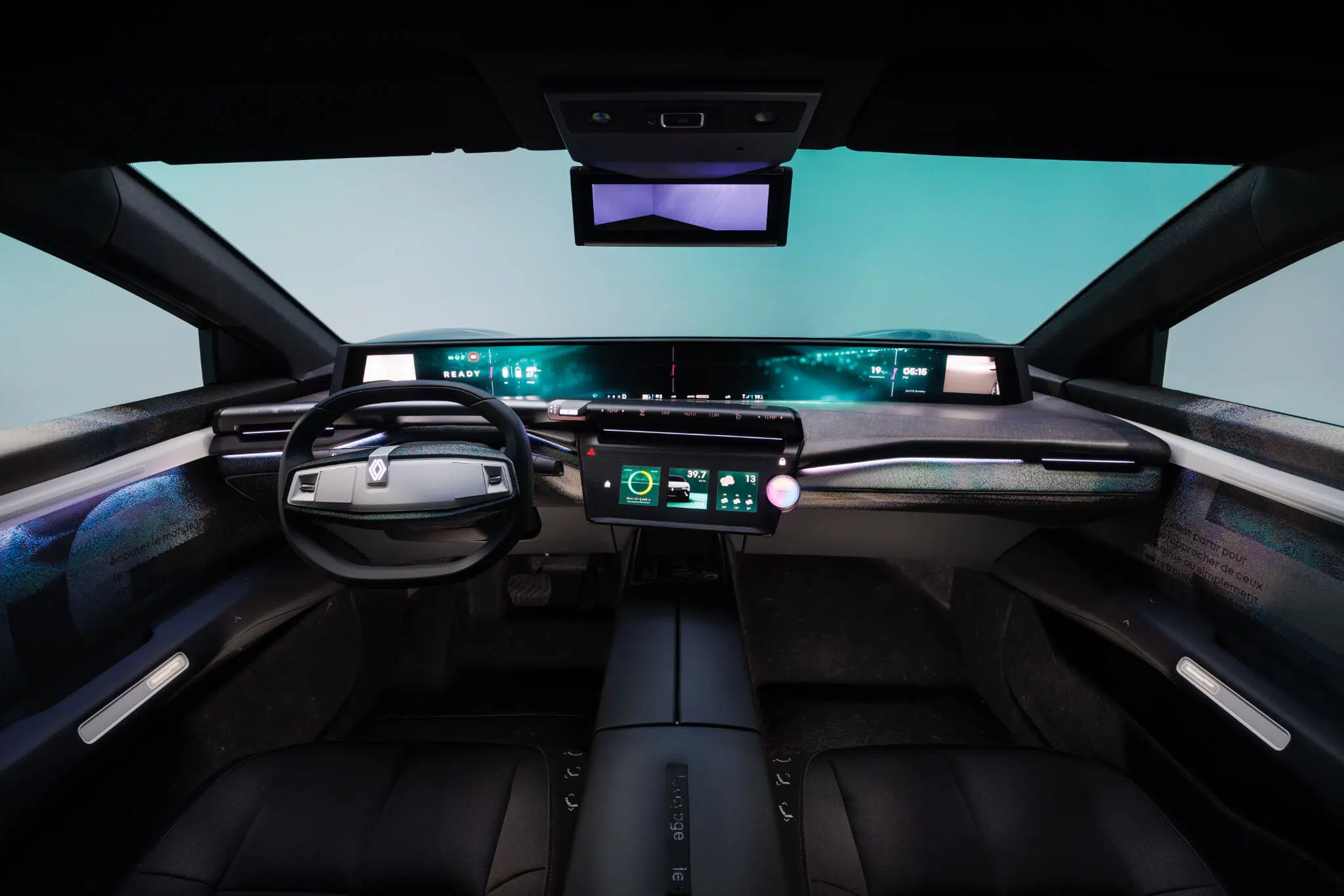 Renault Embleme interior
