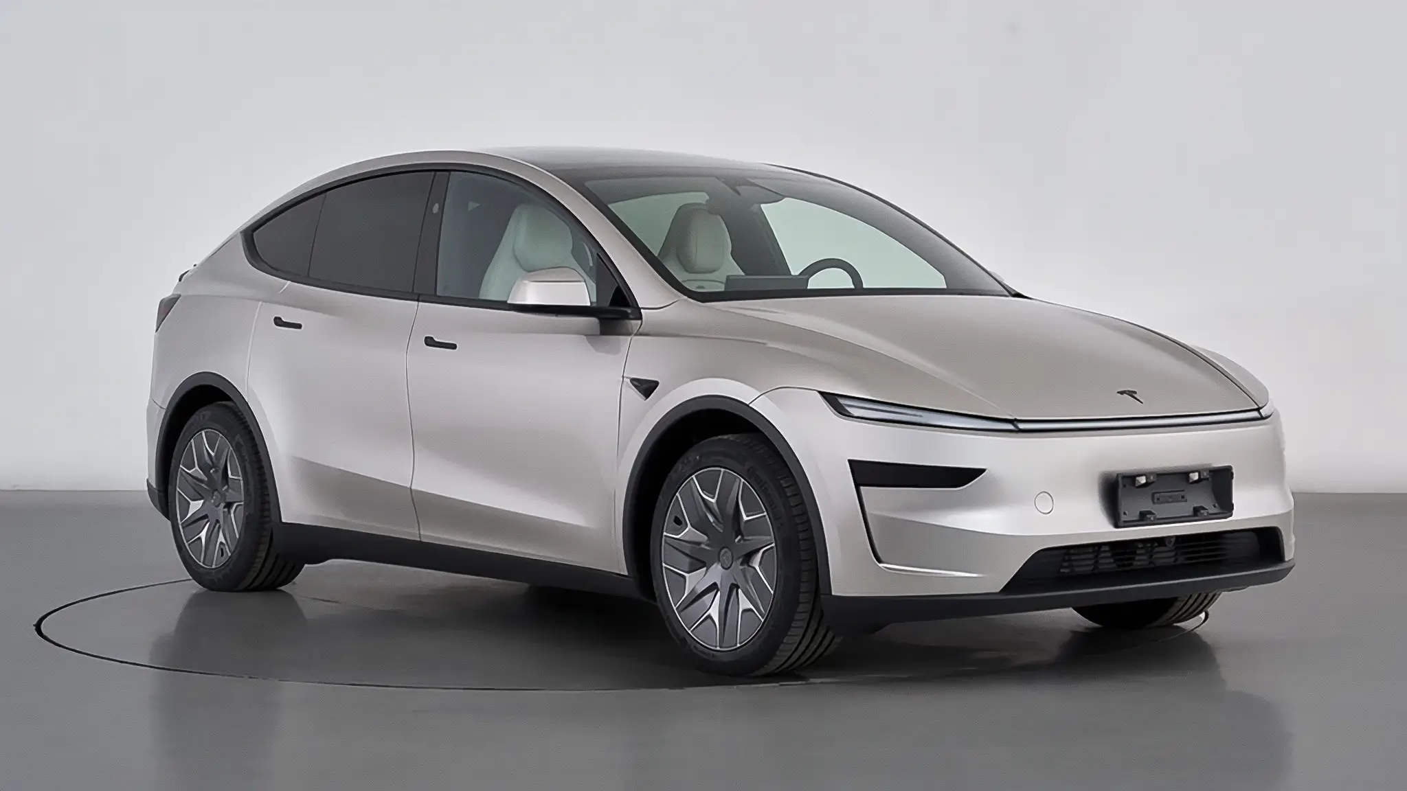 Tesla Model Y L - 3/4 de frente