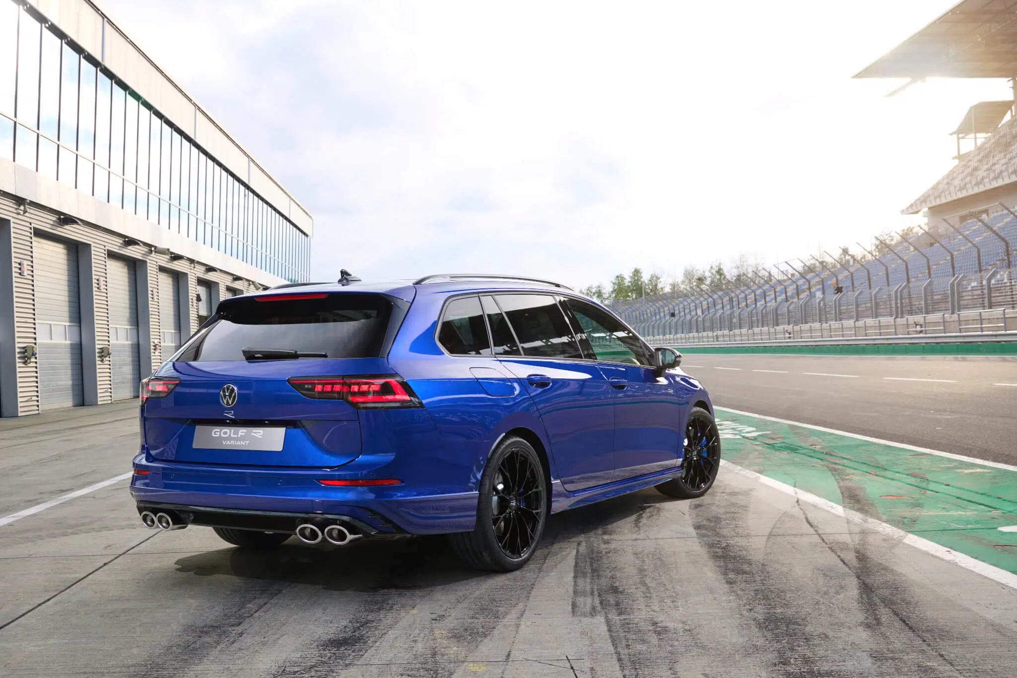 volkswagen Golf R Variant, traseira 3/4