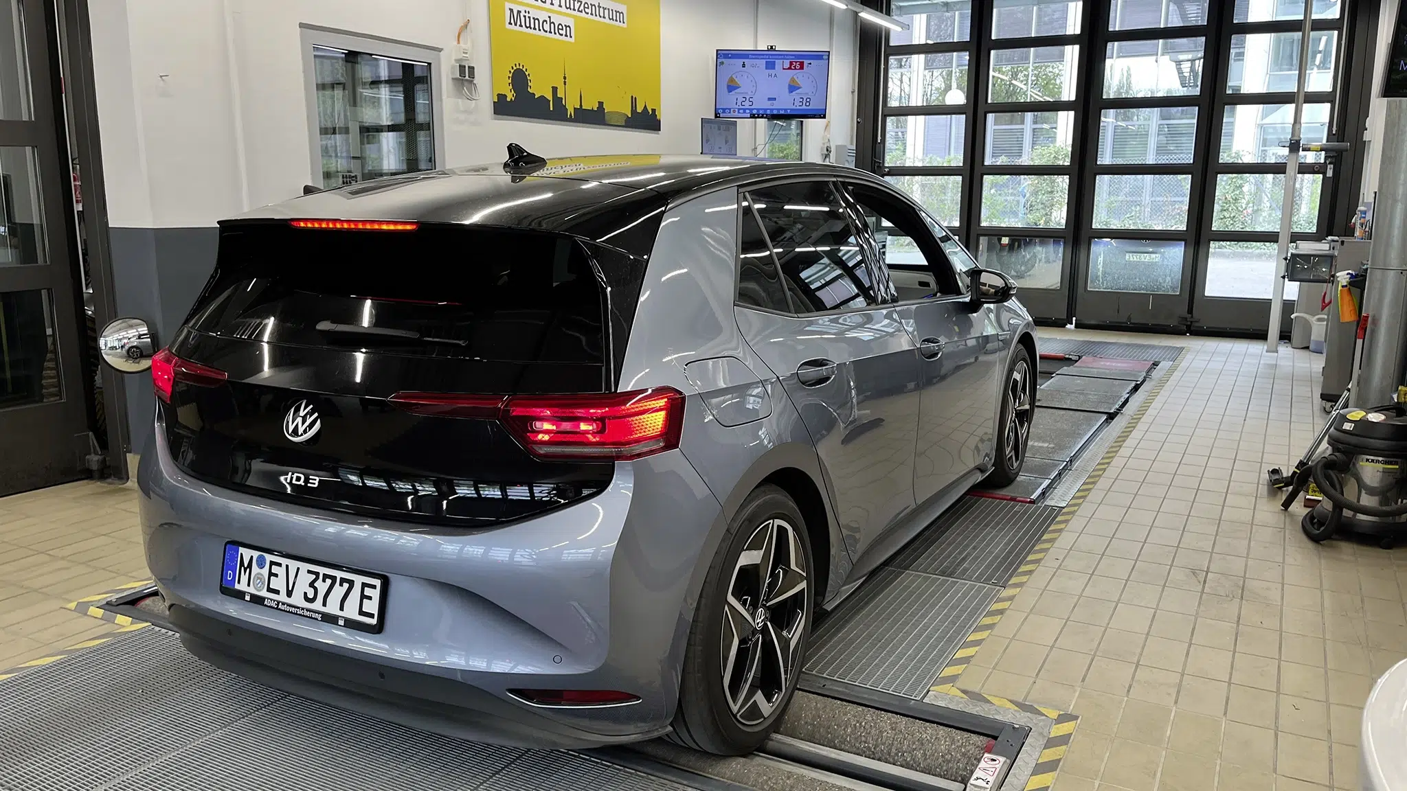 Volkswagen ID.3 - Teste ADAC - traseira