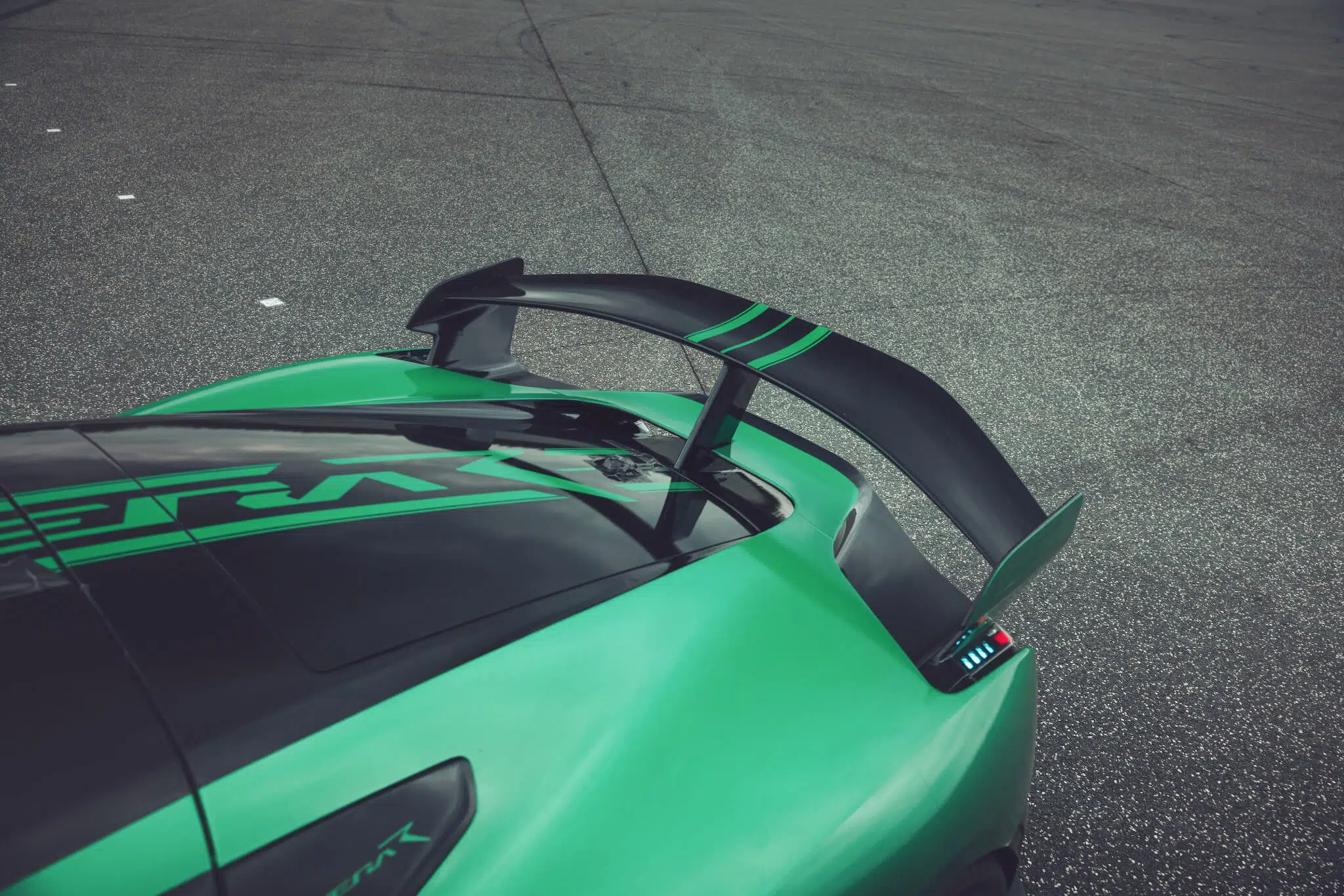 rimac nevera r bate 24 recordes
