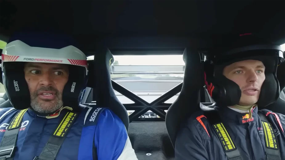 Chris Harris e Max Verstappen no Ford Mustang GTD