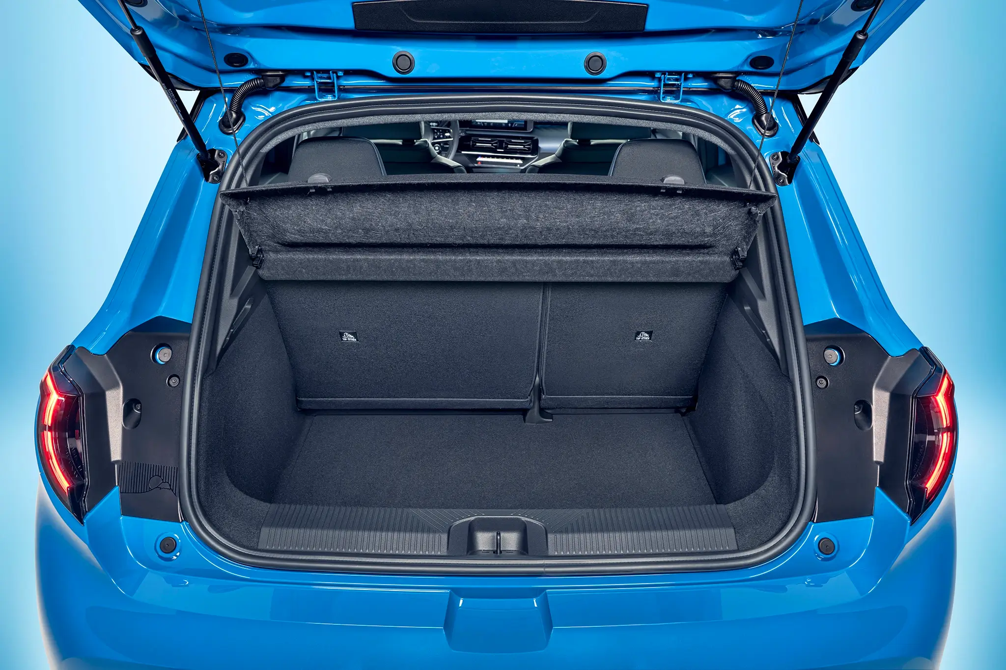 Nissan Micra 2025 - bagageira