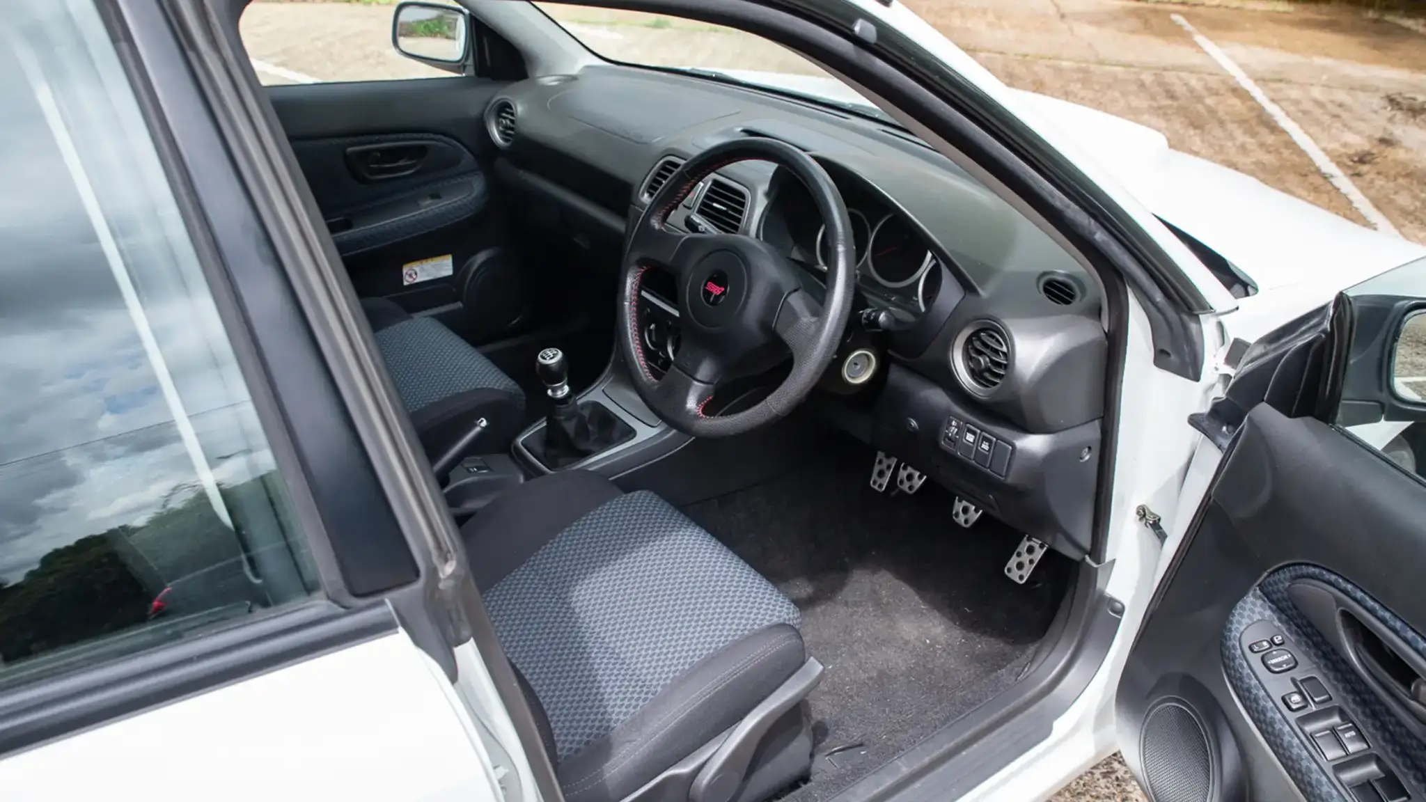 Subaru Impreza WRX STI Spec C - interior