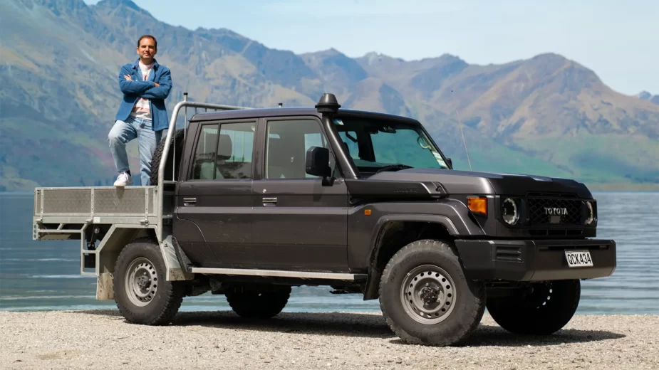 Guilherme Costa com Toyota Land Cruiser 70