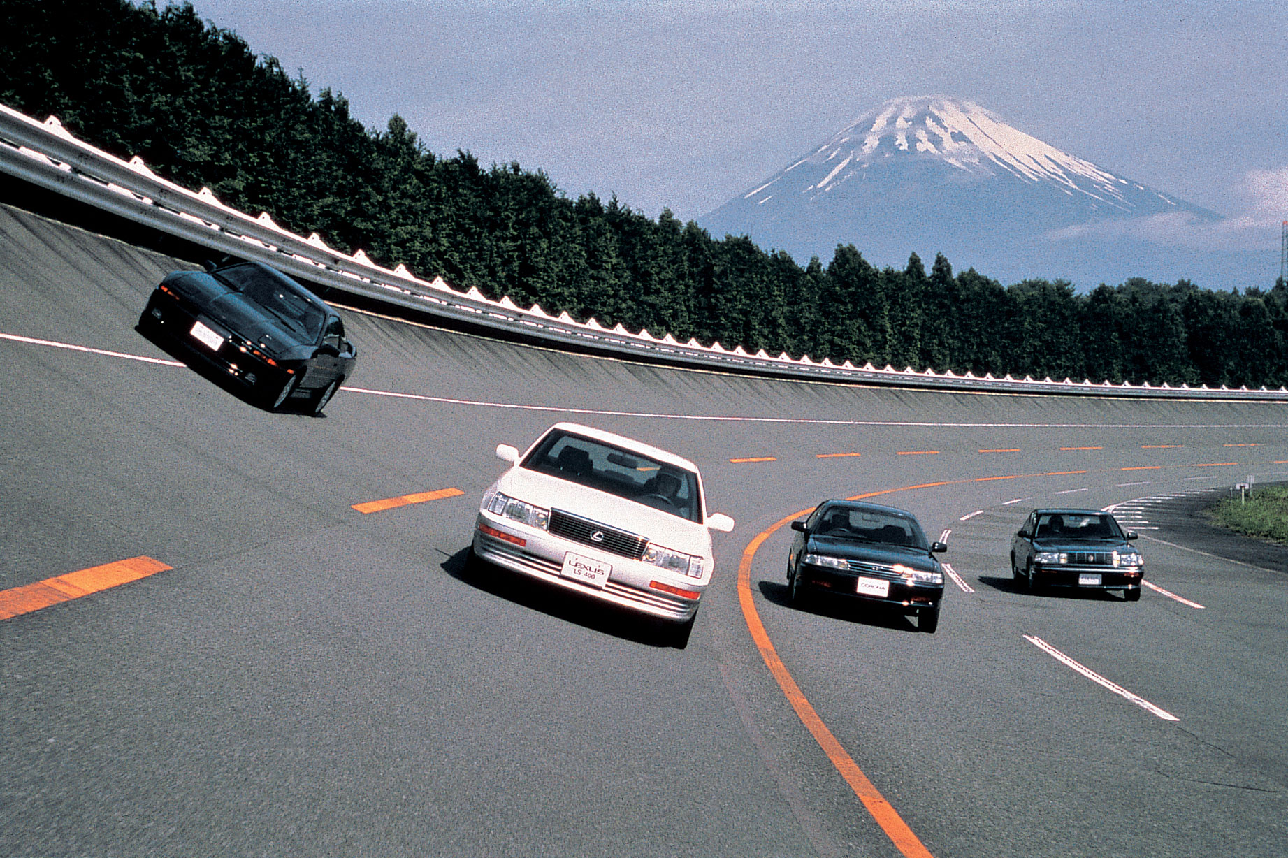 toyota pista oval no japão