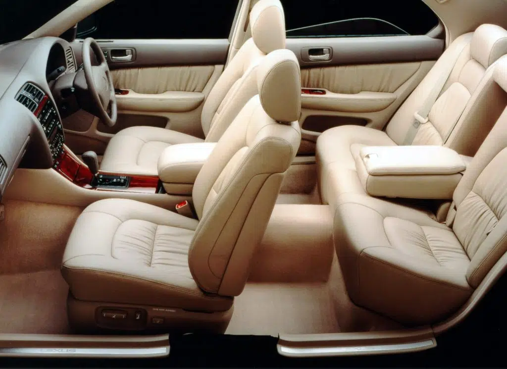 habitáculo lexus ls 400